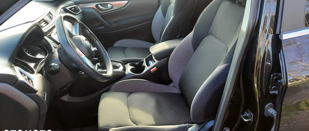 Nissan Qashqai cena 69500 przebieg: 82000, rok produkcji 2018 z Wieliczka małe 79